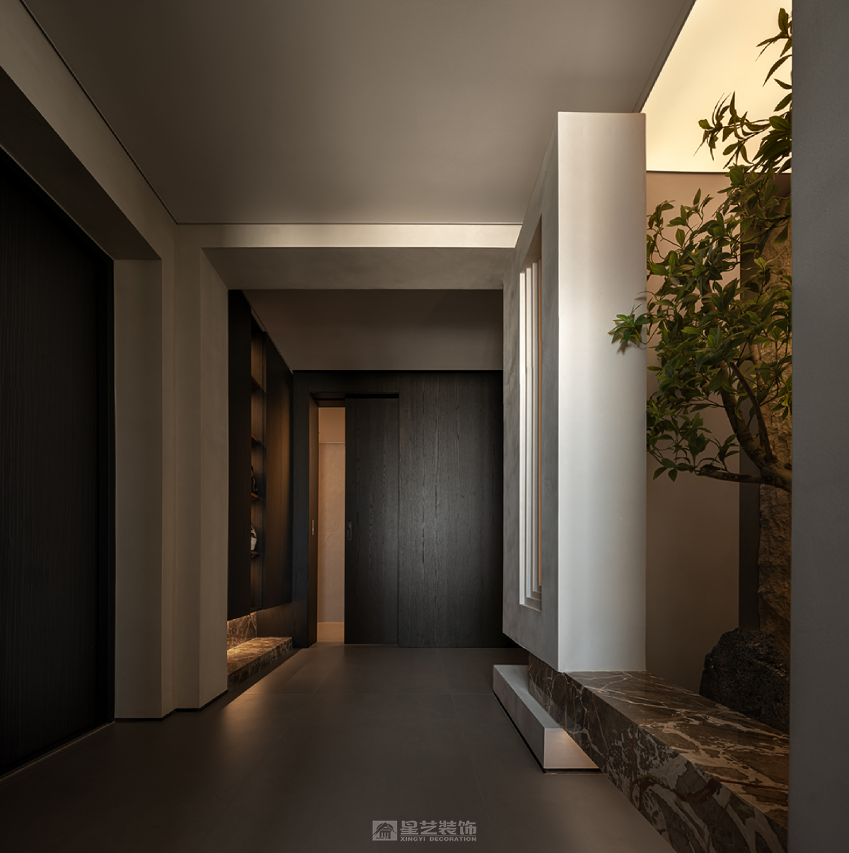 引光為墨繪寫自由生長的靈魂場域